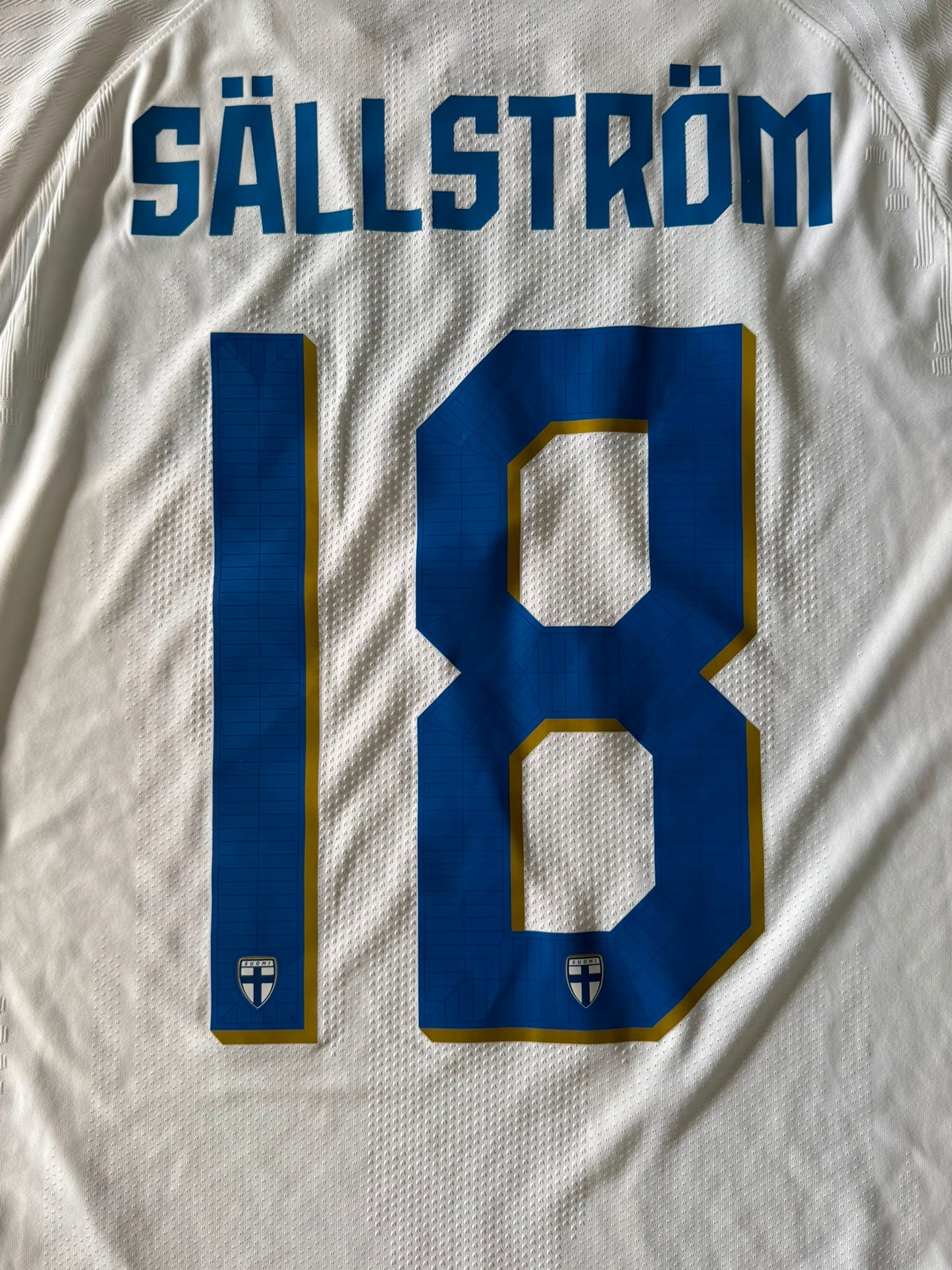 Suomi 2022 Kotipaita - #18 Sällström - (L) - 10/10