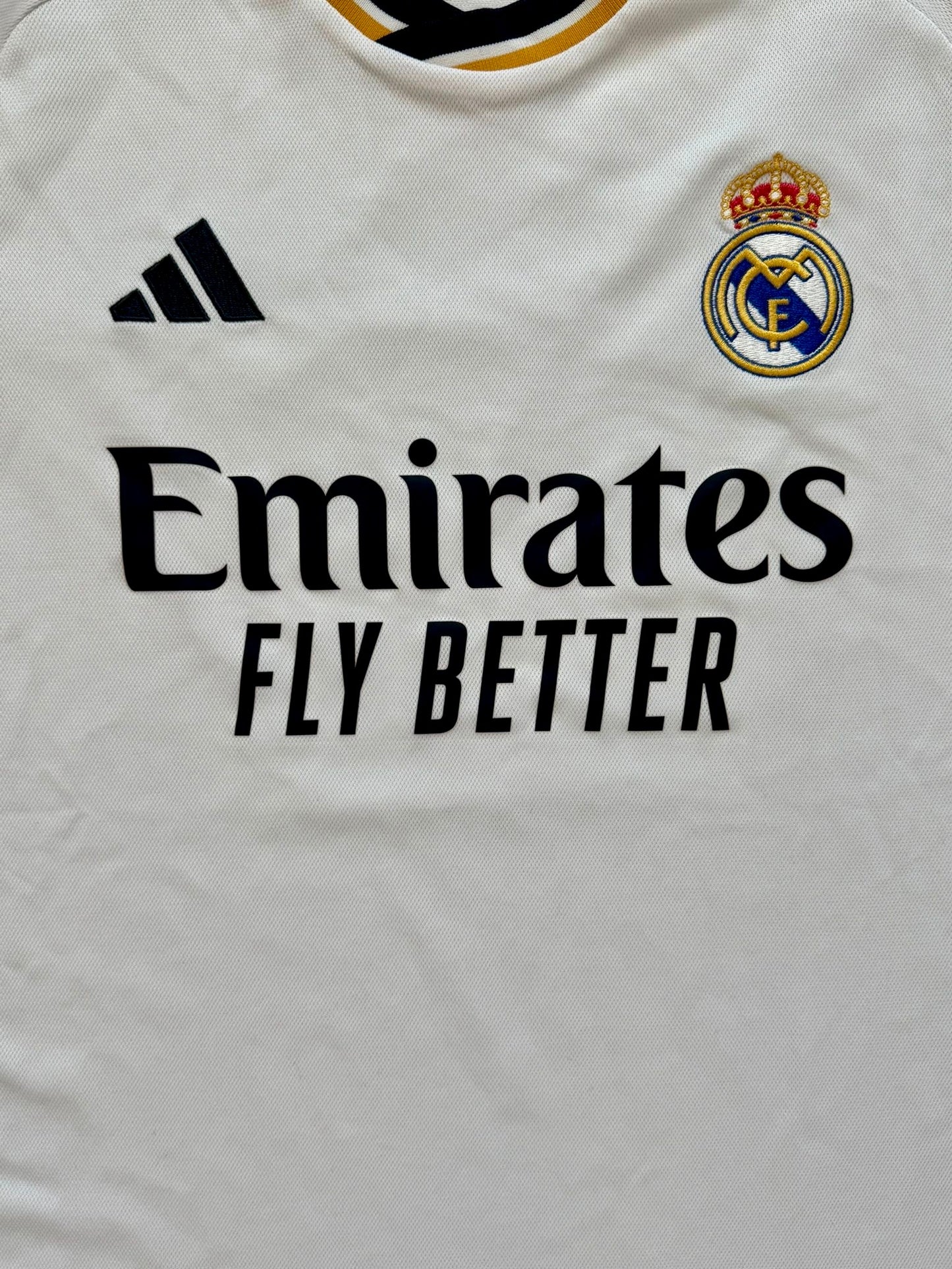 Real Madrid 2023/24 Kotipaita - (M) - 10/10