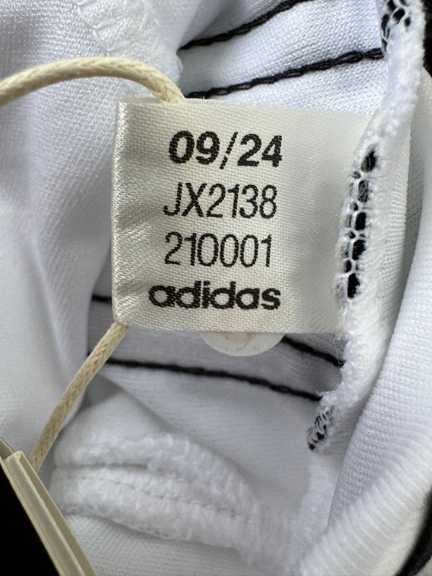 Real Madrid Kotipaita 2024/25 - (M) - UUSI