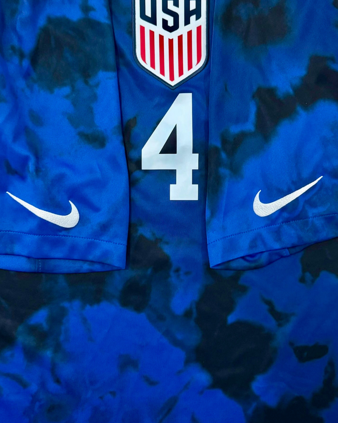 USA 2022/23 Vieraspaita - #4 Adams - (M) - 9/10