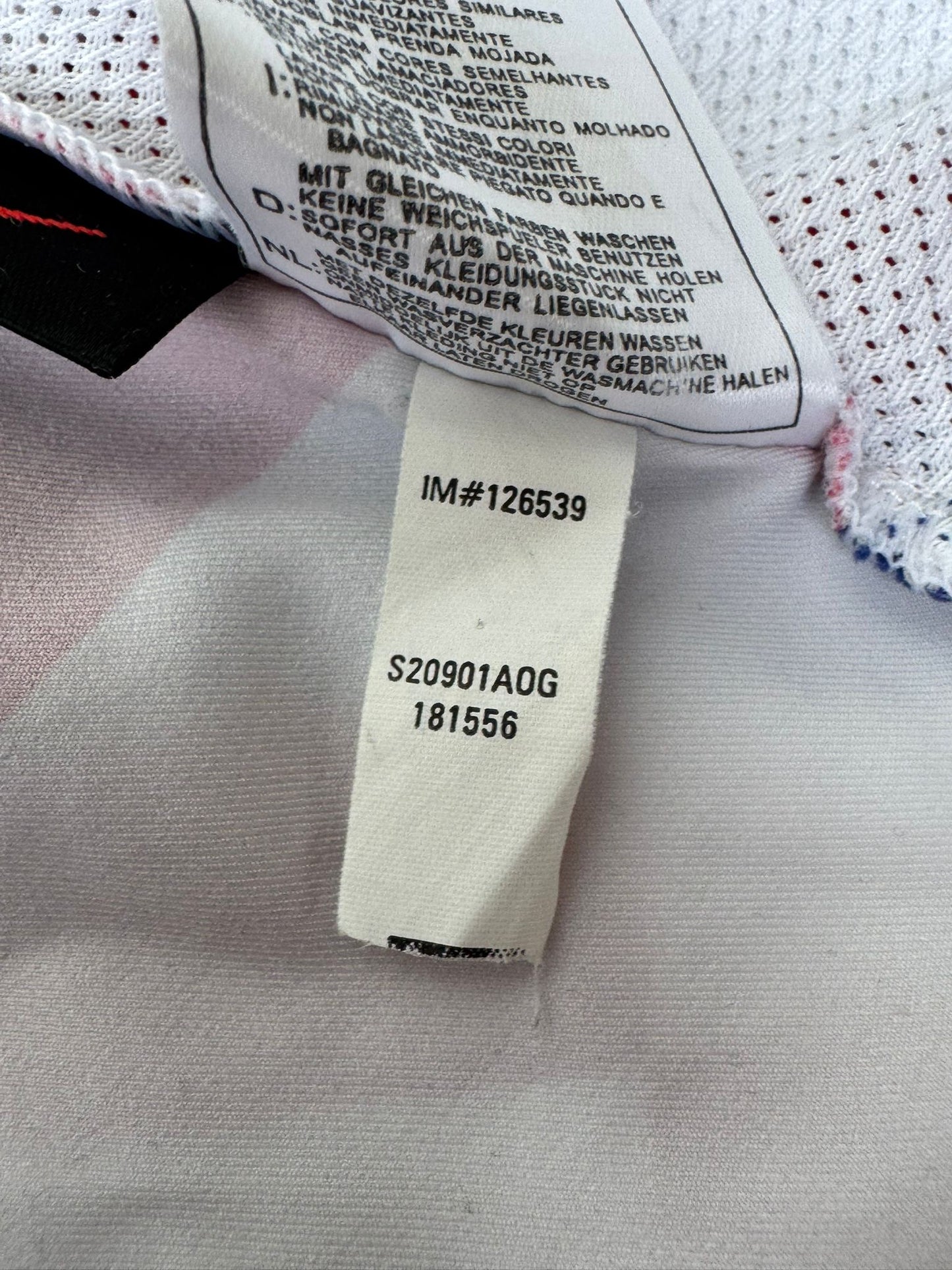 Kroatia 2002/04 Kotipaita (L) - 8/10