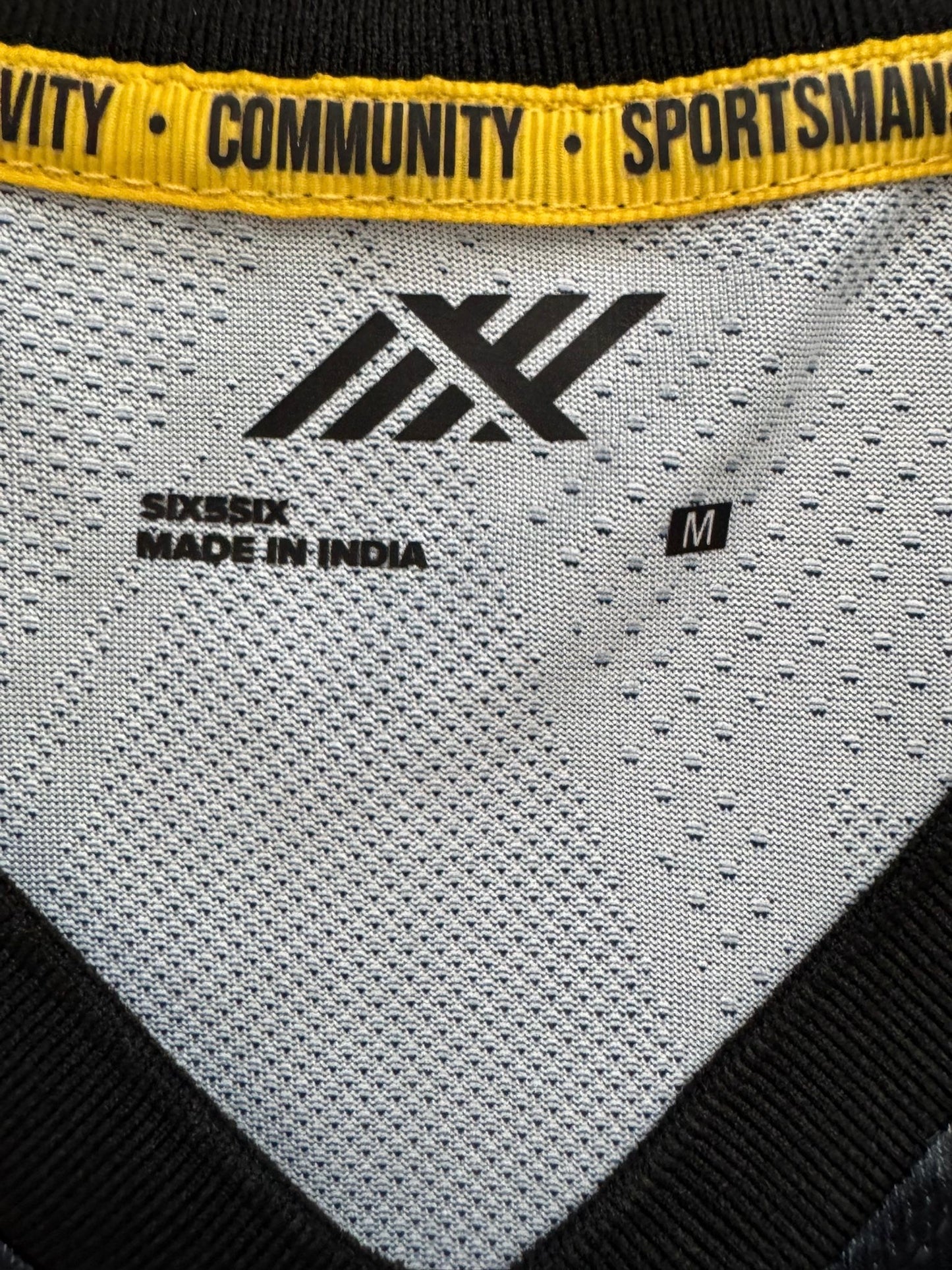 Kerala Blasters 2021/22 Vieraspaita - (M) - 10/10