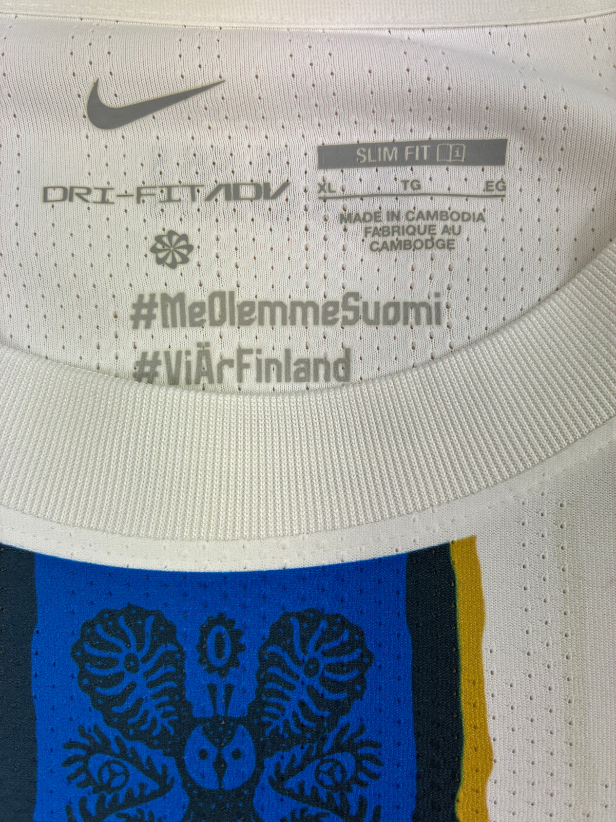 Suomi 2025 Kotipaita - #20 Pohjanpalo - (XL) - 10/10 *tägeillä* - Pelaajaversio
