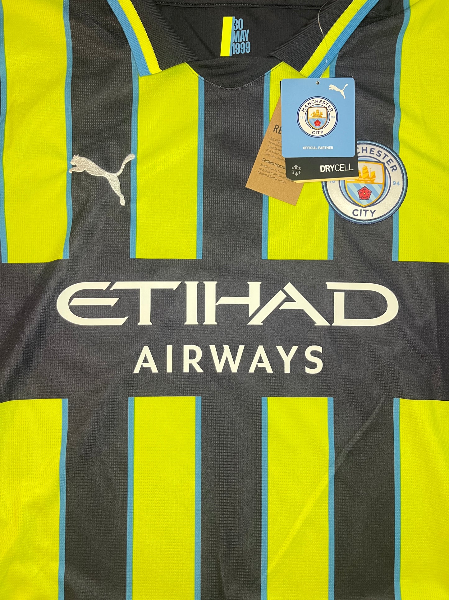 Manchester City 2024/25 Away Shirt - (L) - NEW 