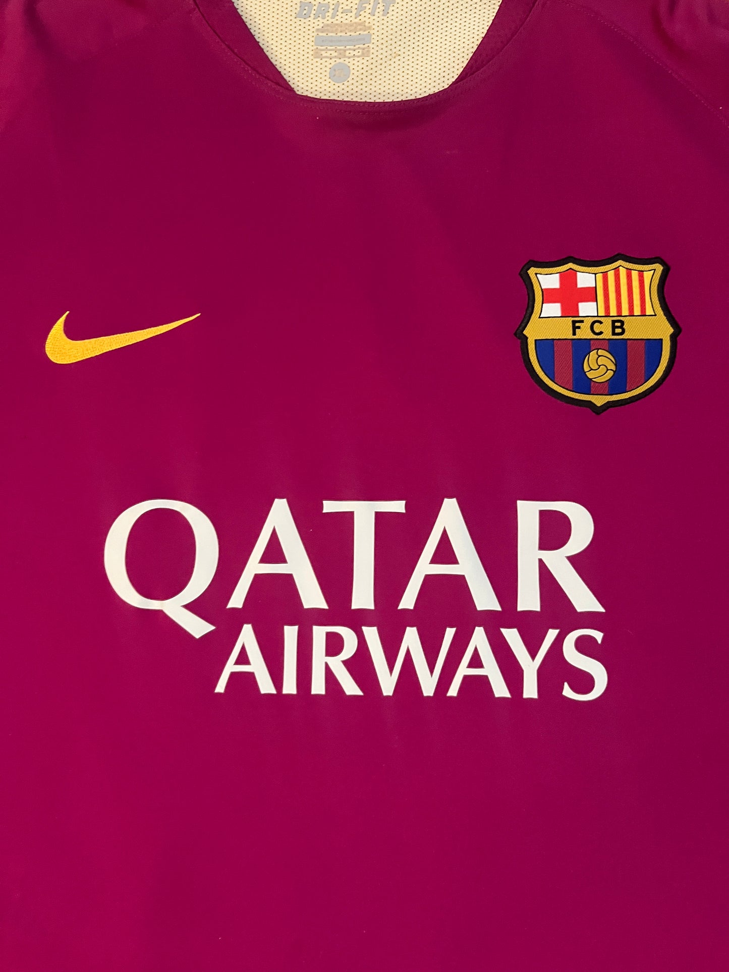 FC Barcelona 2015/16 Training Shirt - (XL) - 10/10