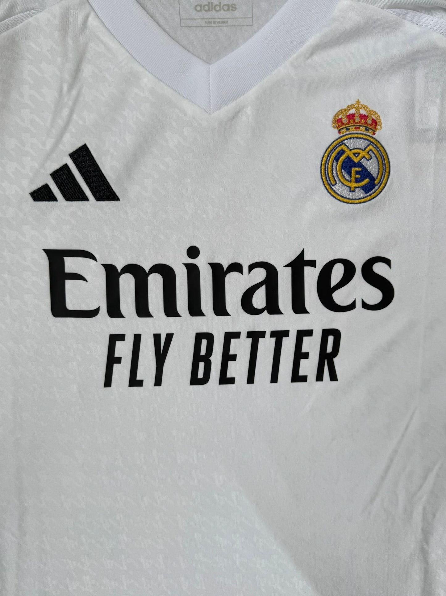 Real Madrid Kotipaita 2024/25 - (M) - UUSI